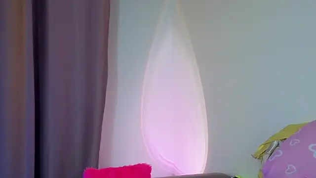 DemiDee online show from July 27, 2026, 6:48 pm