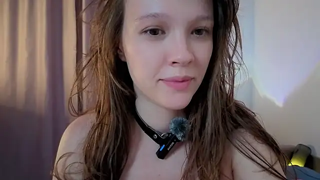 DemiDee online show from August 1, 2026, 7:23 pm