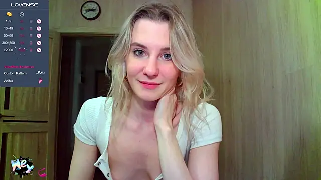 Snapshot of Caramel_piegirl chatting on October 6, 2025, 8:42 pm Caramel piegirl online show from October 6, 2025, 8:42 pm