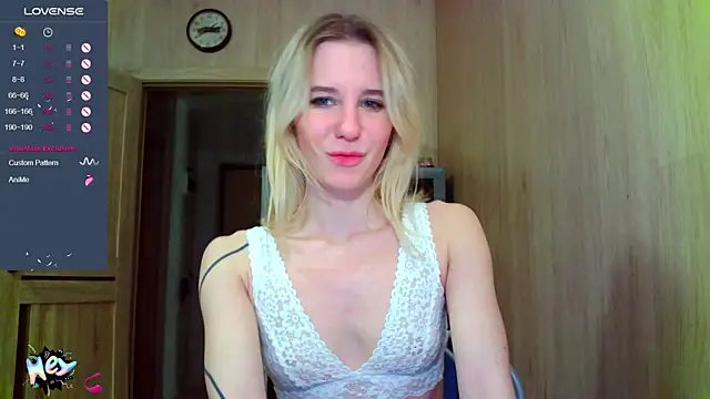 Snapshot of Caramel_piegirl chatting on October 3, 2025, 8:21 pm Caramel piegirl online show from October 3, 2025, 8:21 pm