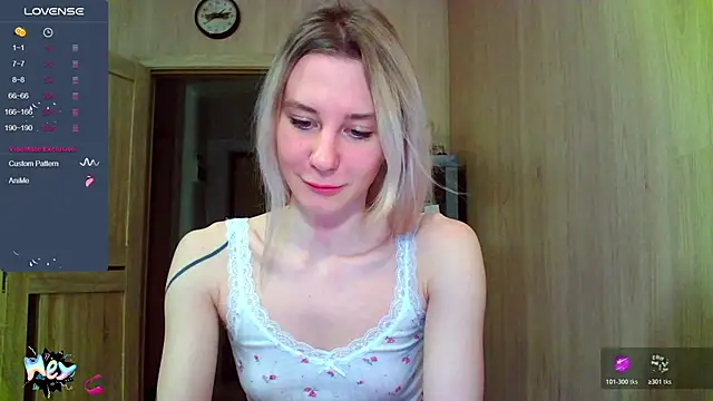 Snapshot of Caramel_piegirl chatting on October 26, 2025, 4:29 pm Caramel piegirl online show from October 26, 2025, 4:29 pm