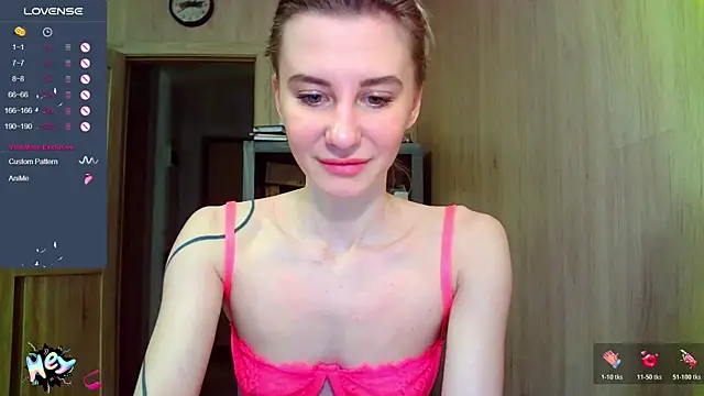 Snapshot of Caramel_piegirl chatting on October 19, 2025, 2:42 pm Caramel piegirl online show from October 19, 2025, 2:42 pm