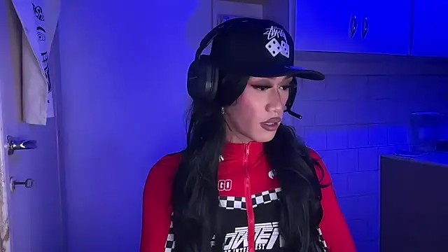 Ladyosa99 online show from February 7, 2025, 6:02 pm