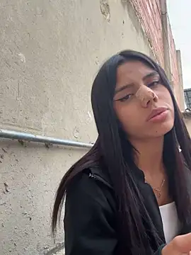 Laura-Khalifa online show from February 14, 2025, 10:47 pm