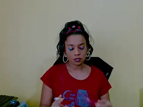 Snapshot of 1fiestyalpha chatting on October 19, 2025, 8:39 am 1fiestyalpha online show from October 19, 2025, 8:39 am