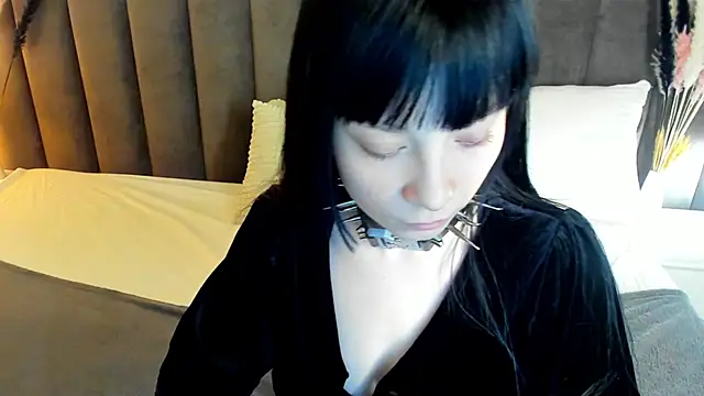 SkinyJoyce online show from February 15, 2025, 8:00 am