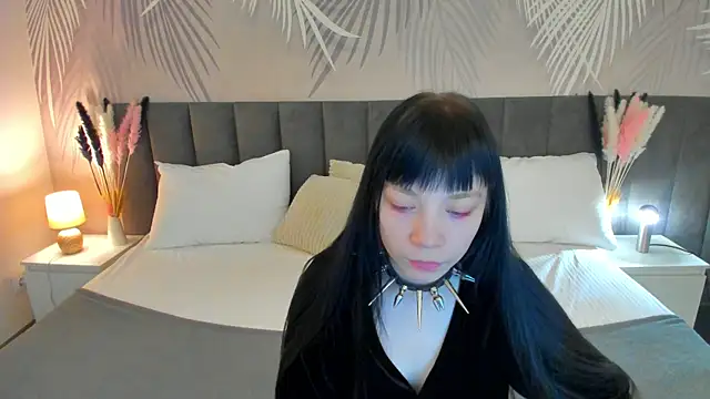 SkinyJoyce online show from March 7, 2025, 2:15 am