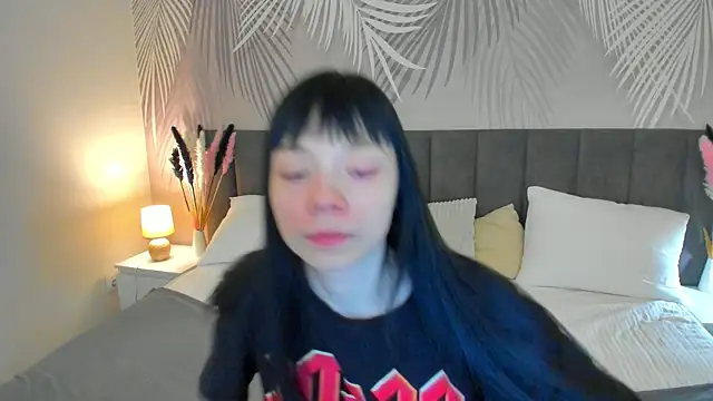 SkinyJoyce online show from March 11, 2025, 2:21 am