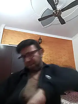 Snapshot of innocentboy1987 chatting on February 13, 2025, 11:06 am innocentboy1987 online show from February 13, 2025, 11:06 am