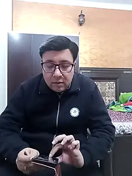 Snapshot of innocentboy1987 chatting on March 3, 2025, 8:51 am innocentboy1987 online show from March 3, 2025, 8:51 am