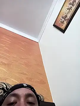 Snapshot of innocentboy1987 chatting on February 12, 2025, 12:58 am innocentboy1987 online show from February 12, 2025, 12:58 am