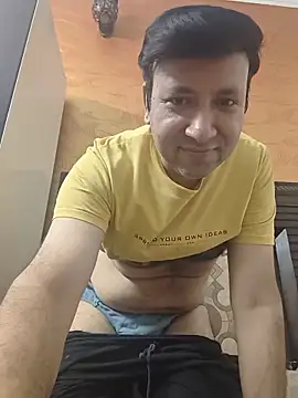 innocentboy1987 online show from June 9, 2026, 8:26 am