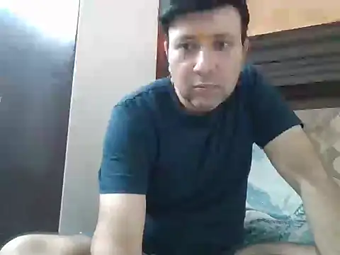 innocentboy1987 online show from May 22, 2026, 9:29 am