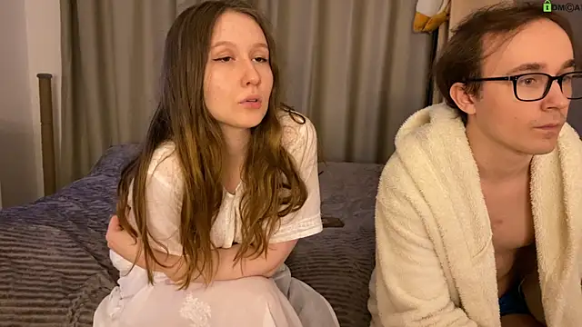 Sabrinaanddaniel online show from May 31, 2026, 12:38 am