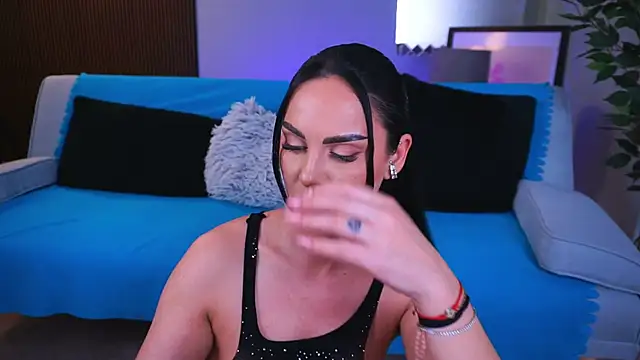 Dolce Tentacion online show from March 5, 2025, 10:22 am