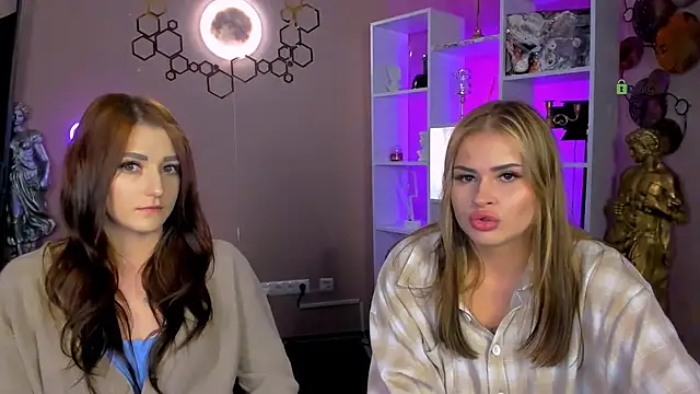 catherine kitty online show from September 22, 2025, 7:20 pm