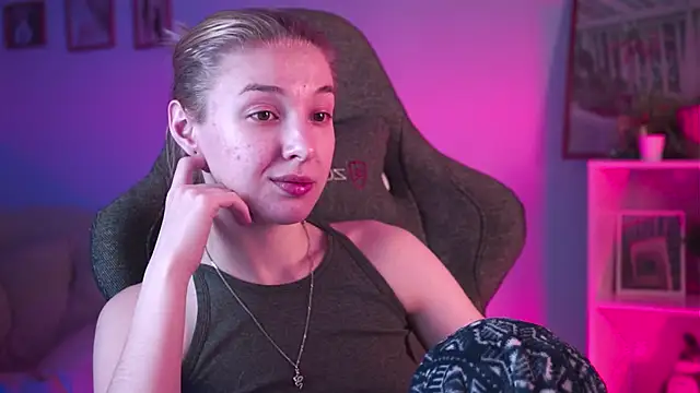 PhilippaAdamas online show from February 23, 2025, 5:56 am