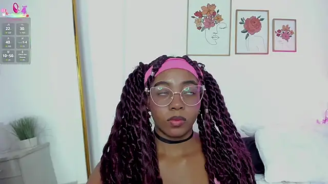 alejandra-cortes online show from November 18, 2025, 11:02 am