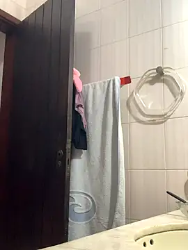 Snapshot of casalshowtime2 chatting on October 26, 2025, 10:26 am casalshowtime2 online show from October 26, 2025, 10:26 am