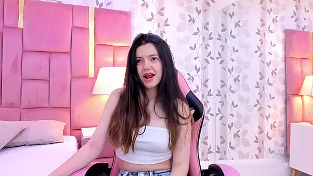 Snapshot of ArianaFranco chatting on October 1, 2025, 12:20 pm ArianaFranco online show from October 1, 2025, 12:20 pm