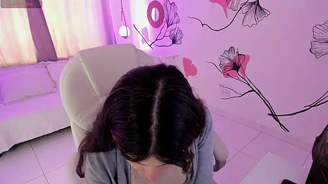 Isabela Fiorelli online show from April 16, 2026, 1:12 pm