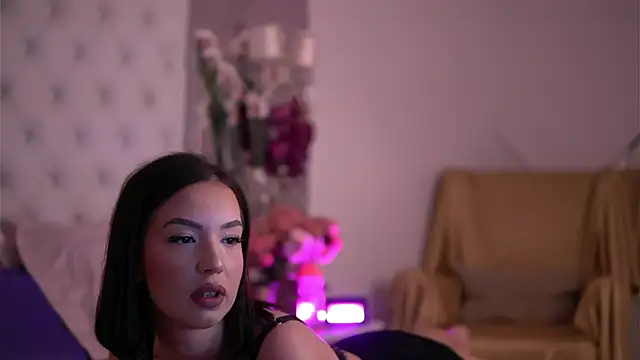 TiffanyJaye online show from March 3, 2025, 7:07 pm