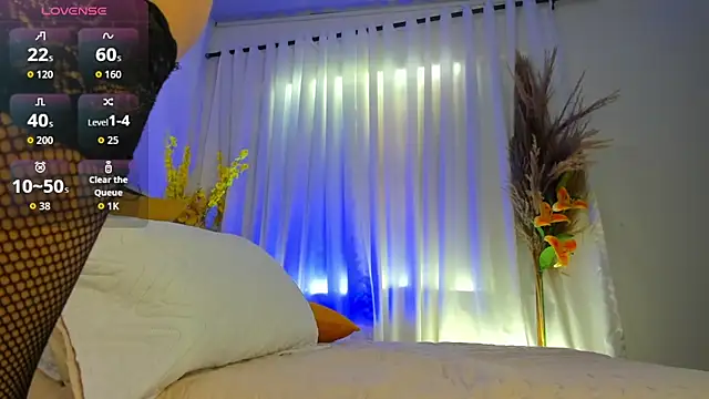 Dakotacarvajal online show from October 14, 2025, 2:50 pm