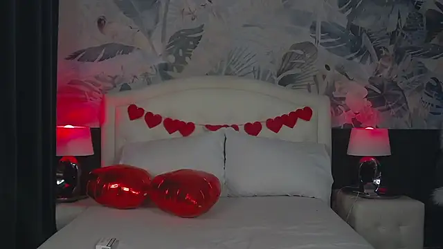 Snapshot of MaeveMoon chatting on February 16, 2026, 6:28 pm MaeveMoon online show from February 16, 2026, 6:28 pm