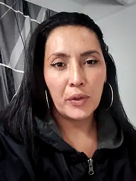 dulce valeriaa online show from February 27, 2025, 3:08 am