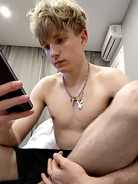 Snapshot of And25bn chatting on October 23, 2025, 1:59 am And25bn online show from October 23, 2025, 1:59 am