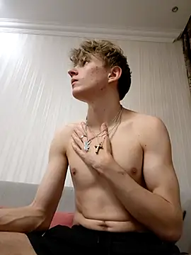 Snapshot of And25bn chatting on November 1, 2025, 11:20 pm And25bn online show from November 1, 2025, 11:20 pm