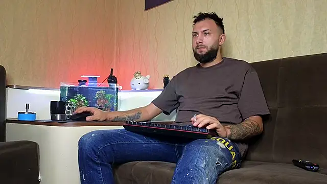 JamieNoxus online show from October 1, 2025, 5:56 am