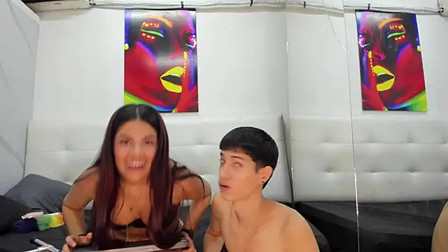 EsperanzaAndJey online show from February 25, 2025, 11:15 pm