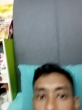 Snapshot of ejam8111 chatting on February 9, 2025, 12:41 pm ejam8111 online show from February 9, 2025, 12:41 pm