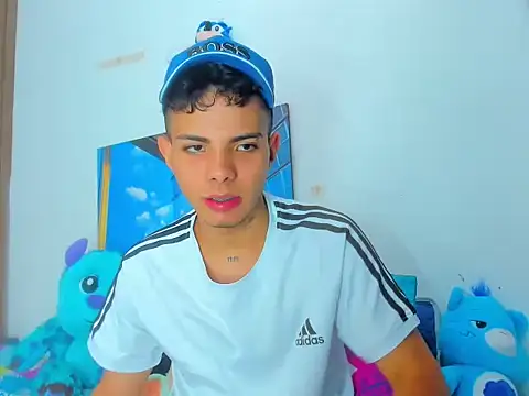 Alessandro 1610 online show from March 13, 2025, 2:01 pm