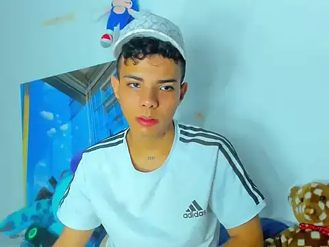 Alessandro 1610 online show from March 19, 2025, 5:19 am