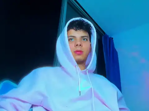 Alessandro 1610 online show from October 25, 2025, 5:17 am