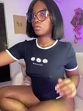 blackgril12 online show from March 13, 2026, 10:37 pm