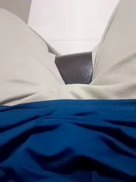 hard bone69 online show from April 17, 2026, 9:06 pm