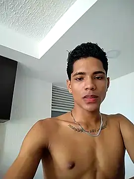 BrawnLove02 online show from February 20, 2025, 4:58 pm