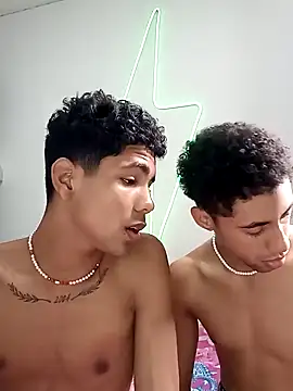 BrawnLove02 online show from February 9, 2025, 3:34 pm