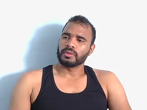 Snapshot of YOX22 chatting on October 6, 2025, 1:34 pm YOX22 online show from October 6, 2025, 1:34 pm