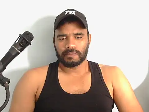 Snapshot of YOX22 chatting on October 16, 2025, 1:52 pm YOX22 online show from October 16, 2025, 1:52 pm