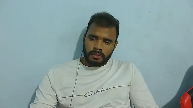 Snapshot of YOX22 chatting on October 4, 2025, 11:17 pm YOX22 online show from October 4, 2025, 11:17 pm