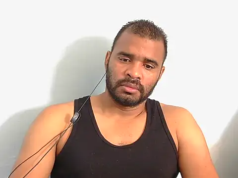 Snapshot of YOX22 chatting on September 25, 2025, 2:01 pm YOX22 online show from September 25, 2025, 2:01 pm