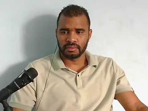 Snapshot of YOX22 chatting on September 22, 2025, 1:39 pm YOX22 online show from September 22, 2025, 1:39 pm