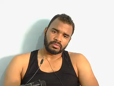 Snapshot of YOX22 chatting on October 7, 2025, 1:56 pm YOX22 online show from October 7, 2025, 1:56 pm