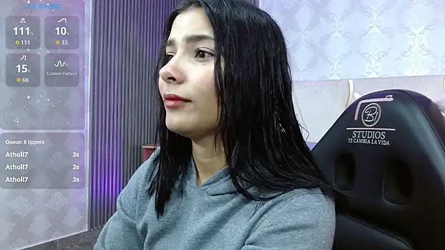 Snapshot of Gaby_tay1 chatting on October 5, 2025, 3:30 am Gaby tay1 online show from October 5, 2025, 3:30 am