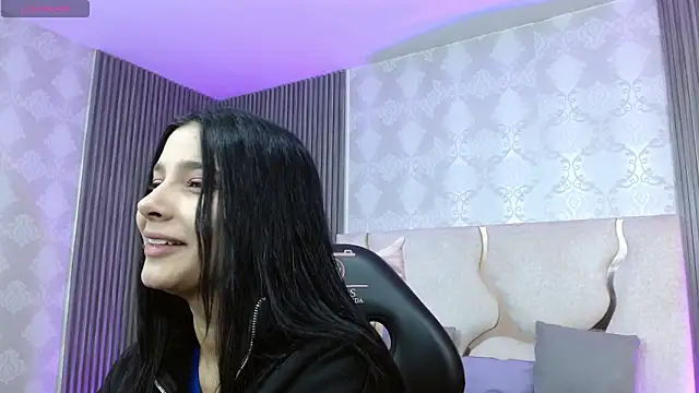 Snapshot of Gaby_tay1 chatting on October 8, 2025, 3:19 am Gaby tay1 online show from October 8, 2025, 3:19 am