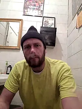 Snapshot of gronammo85 chatting on March 6, 2025, 6:37 pm gronammo85 online show from March 6, 2025, 6:37 pm